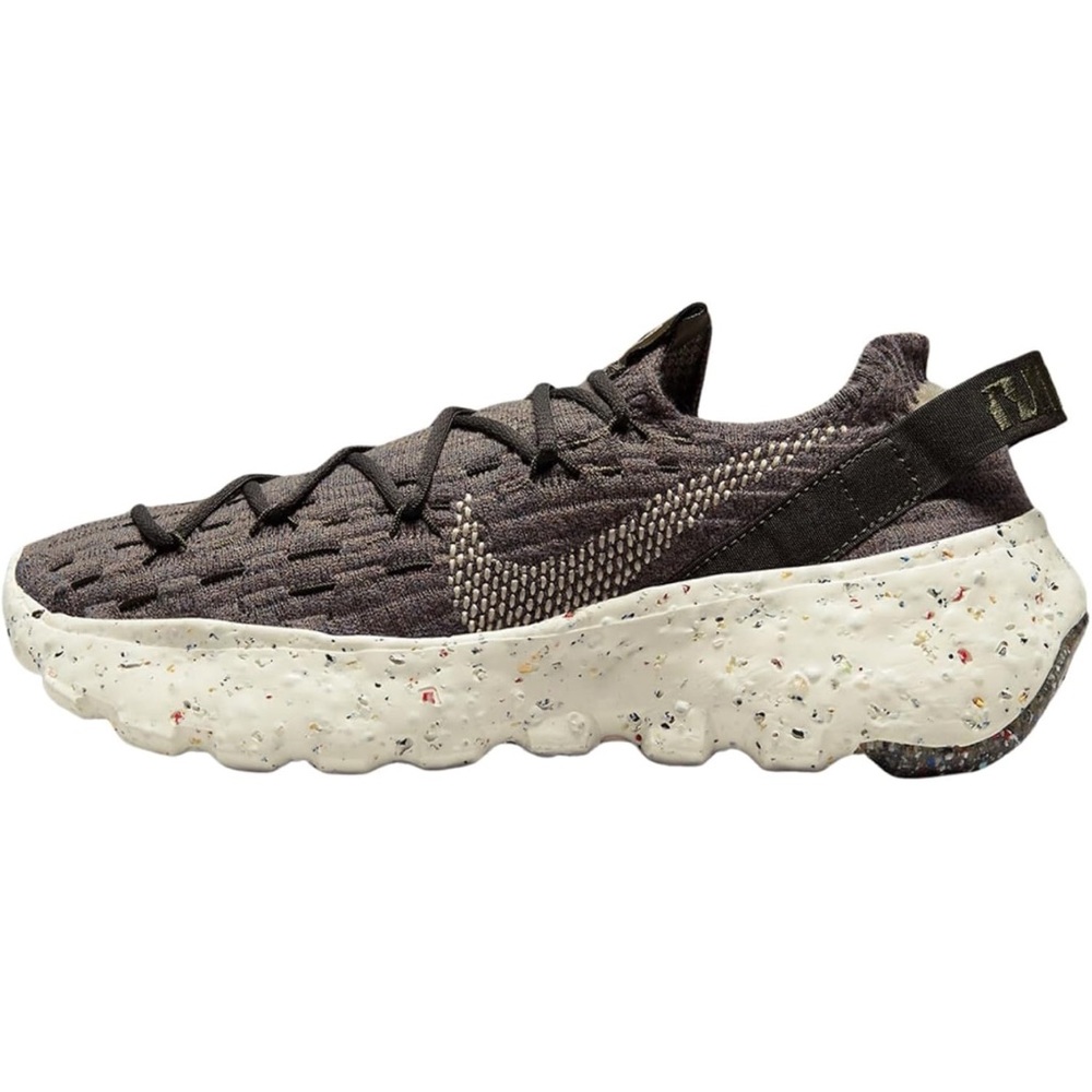 Women’s Nike Space Hippie 04